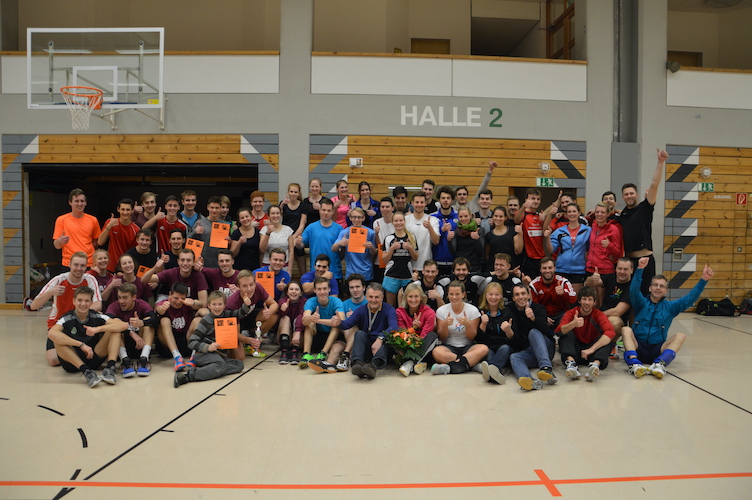 Volleyballweihnachtsturnier mit den Ehemaligen