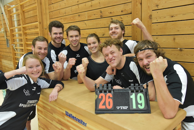 Volleyballweihnachtsturnier mit den Ehemaligen